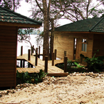 Proyecto Los Lagos, Peten. Area Trabajada: 1 Manzana (16 Bungalows)
Diseño y Supervisión: CDC
Construcción: Arq. Raúl Sosa. 
Decoración: Roberto Marroquin.
